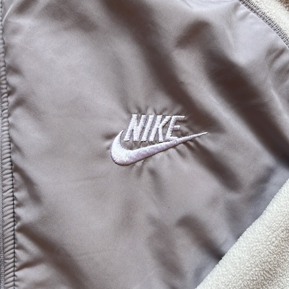 Nike Zip up Fleece (Medium) - Picture 2 of 4